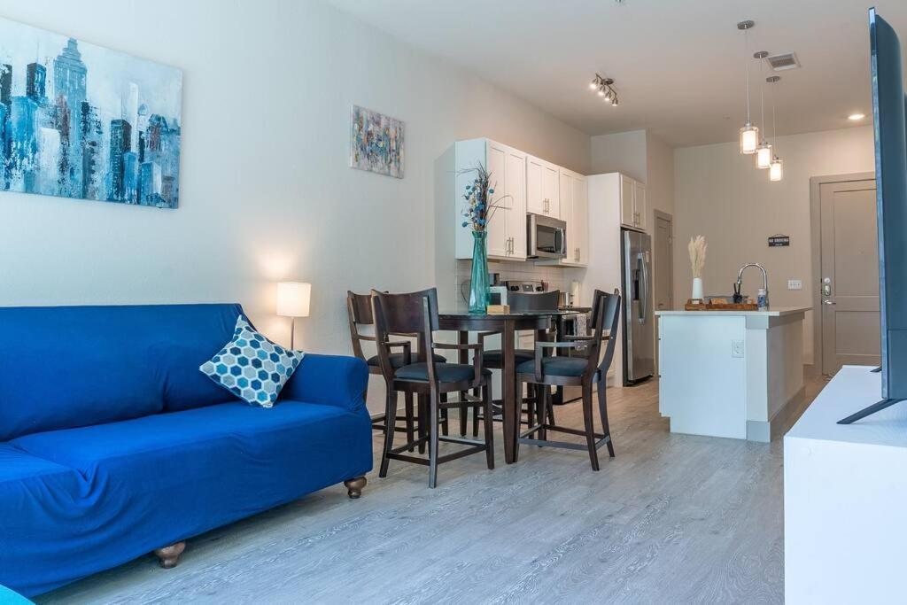 Beautiful Riverwalk Apt With Full Amenities, King Bed & Free Parking San Antonio Exteriér fotografie