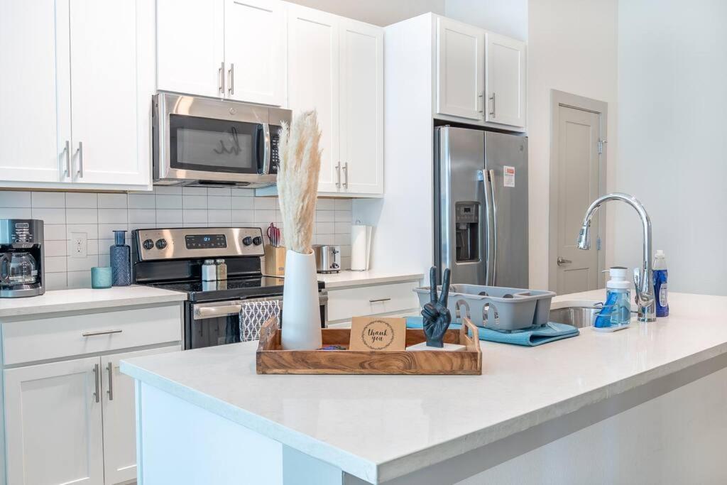 Beautiful Riverwalk Apt With Full Amenities, King Bed & Free Parking San Antonio Exteriér fotografie