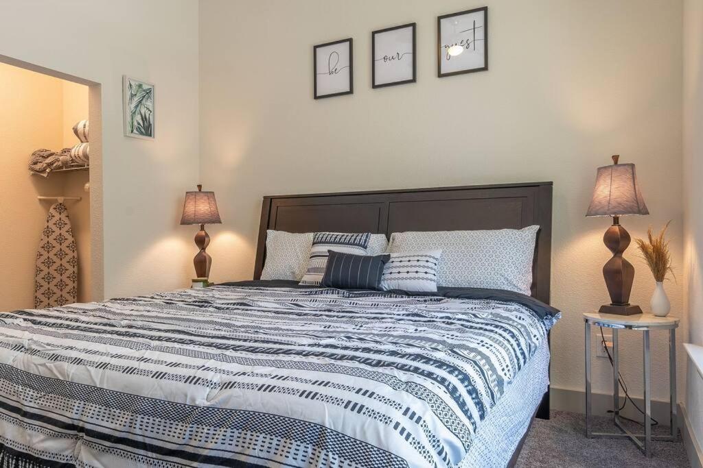 Beautiful Riverwalk Apt With Full Amenities, King Bed & Free Parking San Antonio Exteriér fotografie