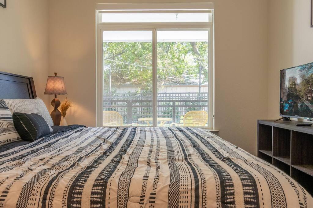 Beautiful Riverwalk Apt With Full Amenities, King Bed & Free Parking San Antonio Exteriér fotografie