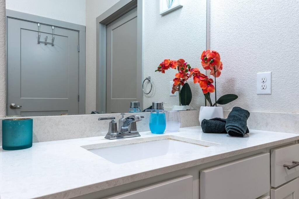 Beautiful Riverwalk Apt With Full Amenities, King Bed & Free Parking San Antonio Exteriér fotografie