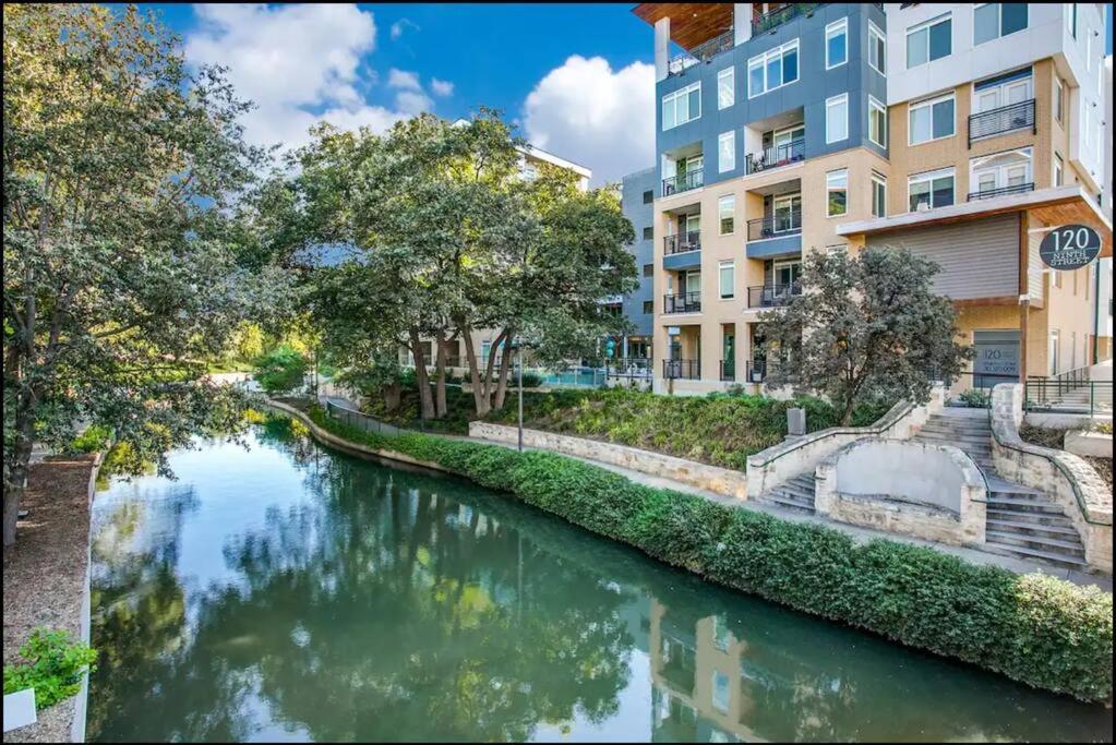 Beautiful Riverwalk Apt With Full Amenities, King Bed & Free Parking San Antonio Exteriér fotografie